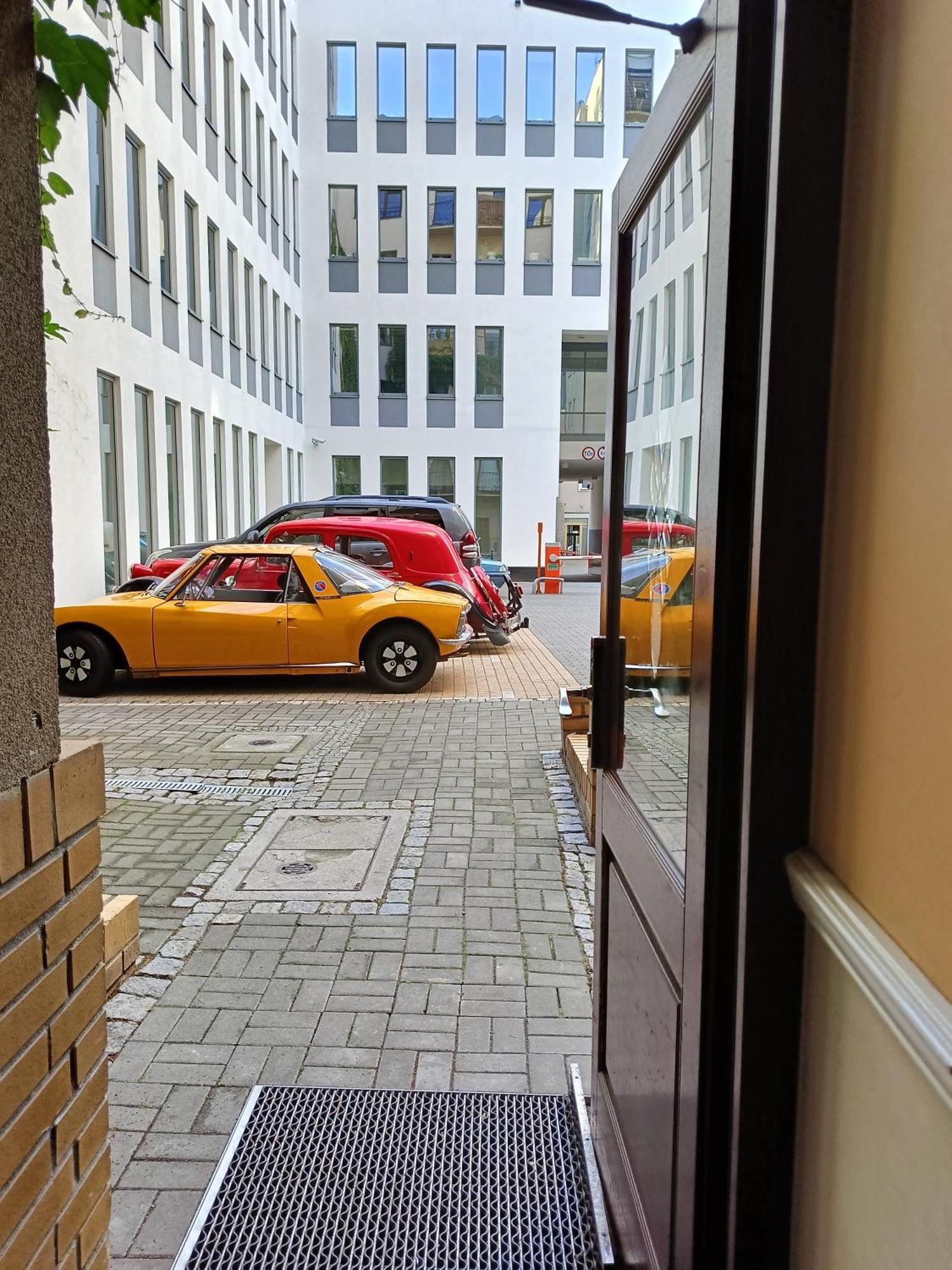 Sleepwalker Boutique Suites Wrocław Exteriör bild